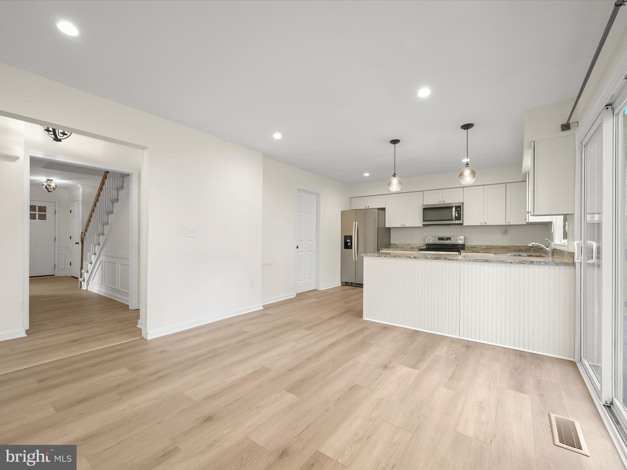 Real estate listing preview #18