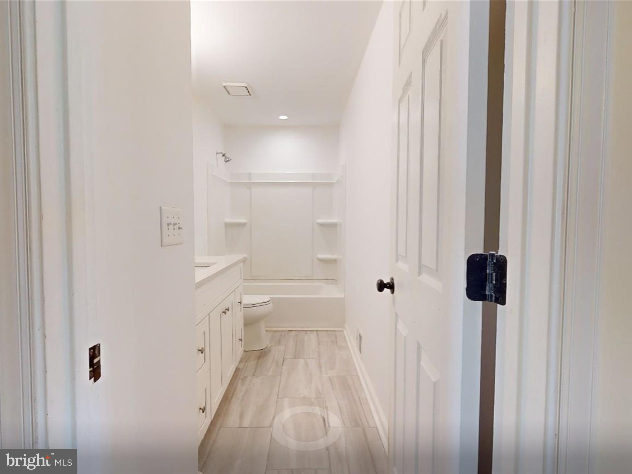 Real estate listing preview #35