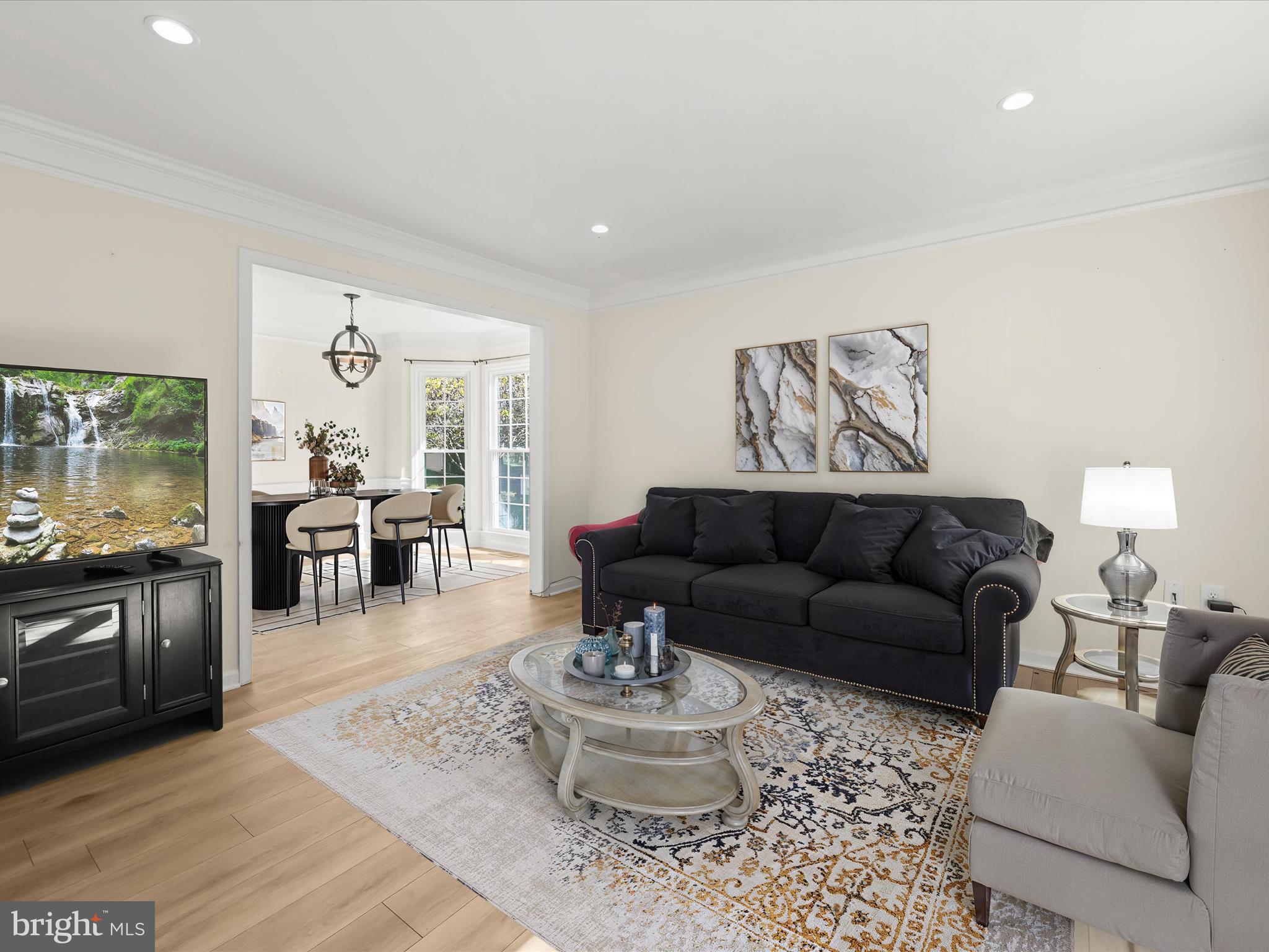 Real estate listing preview #5