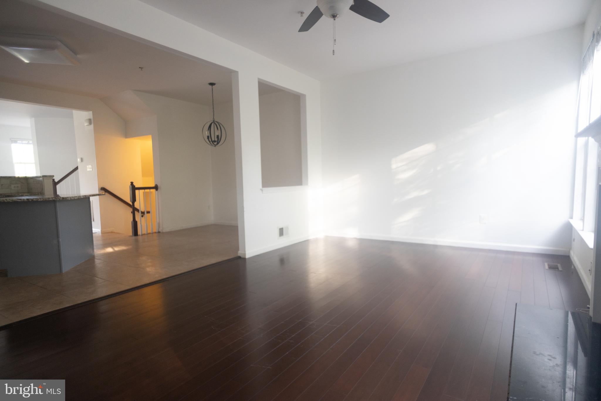 Real estate listing preview #10