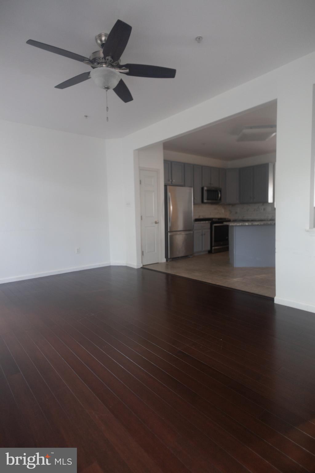 Real estate listing preview #11