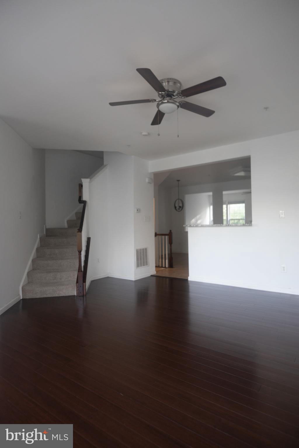 Real estate listing preview #23