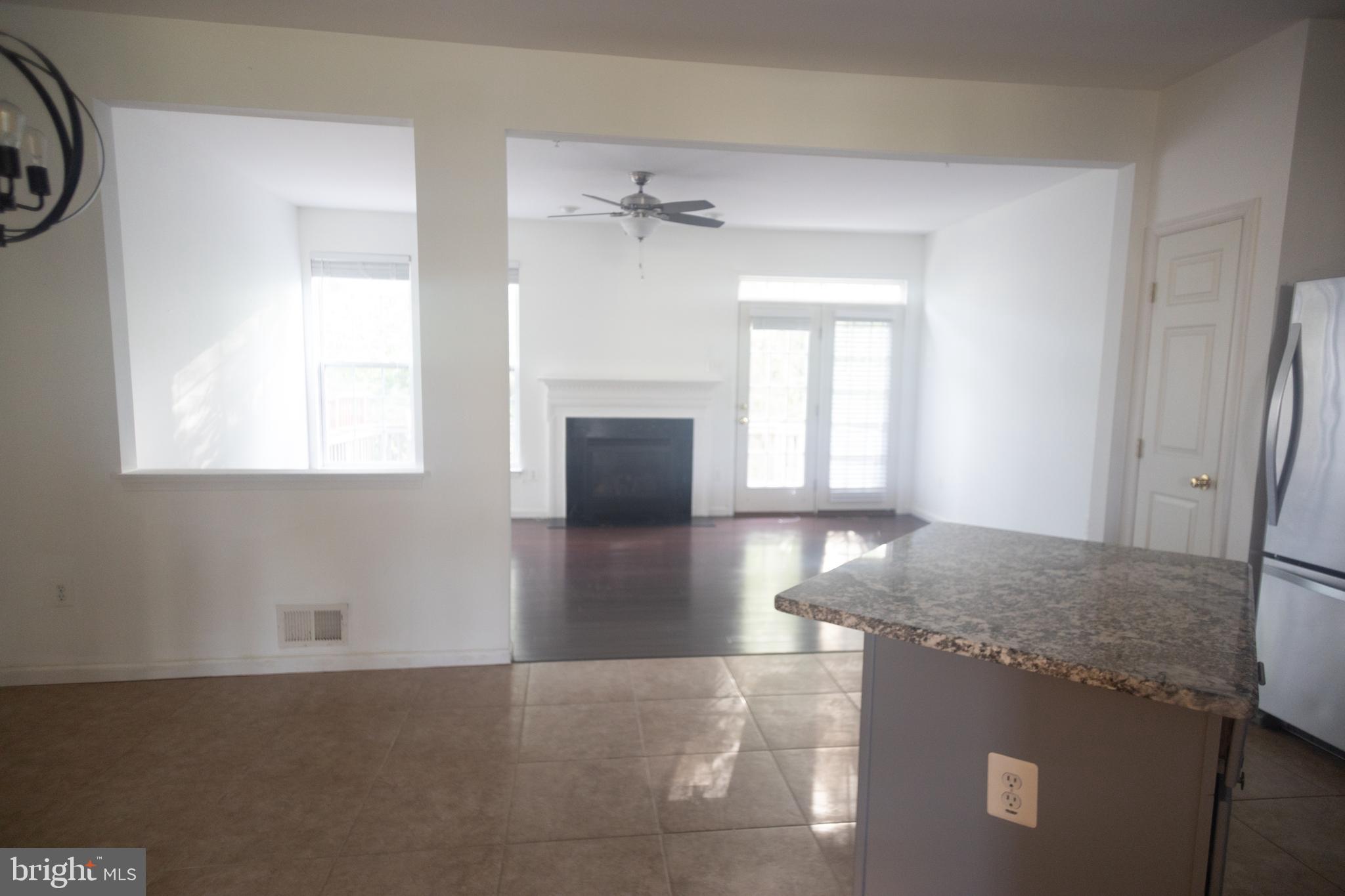 Real estate listing preview #6