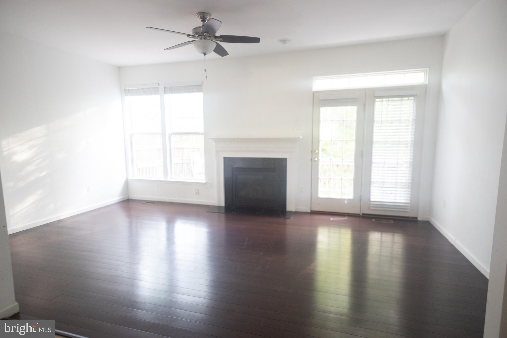 Real estate listing preview #8