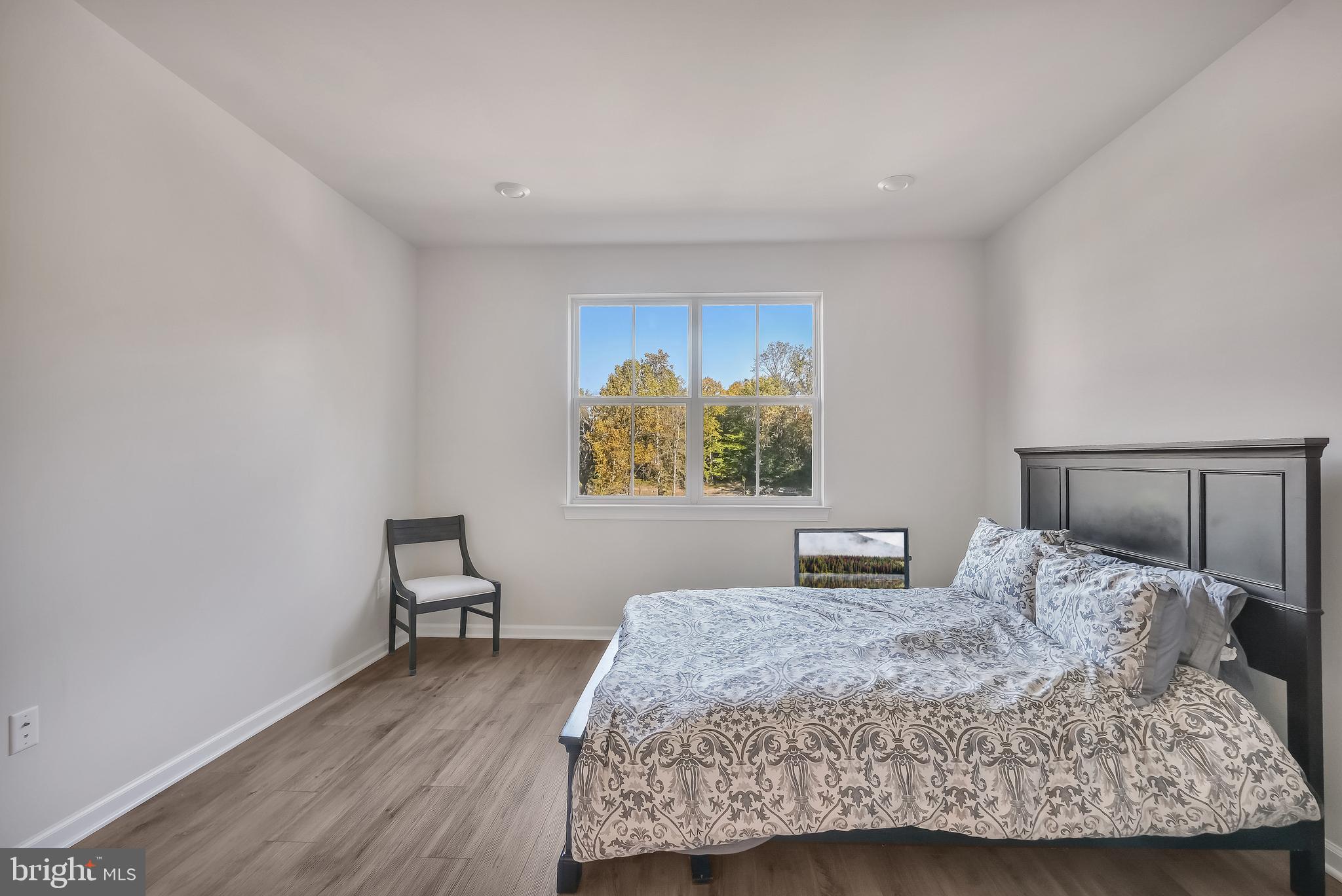 Real estate listing preview #15