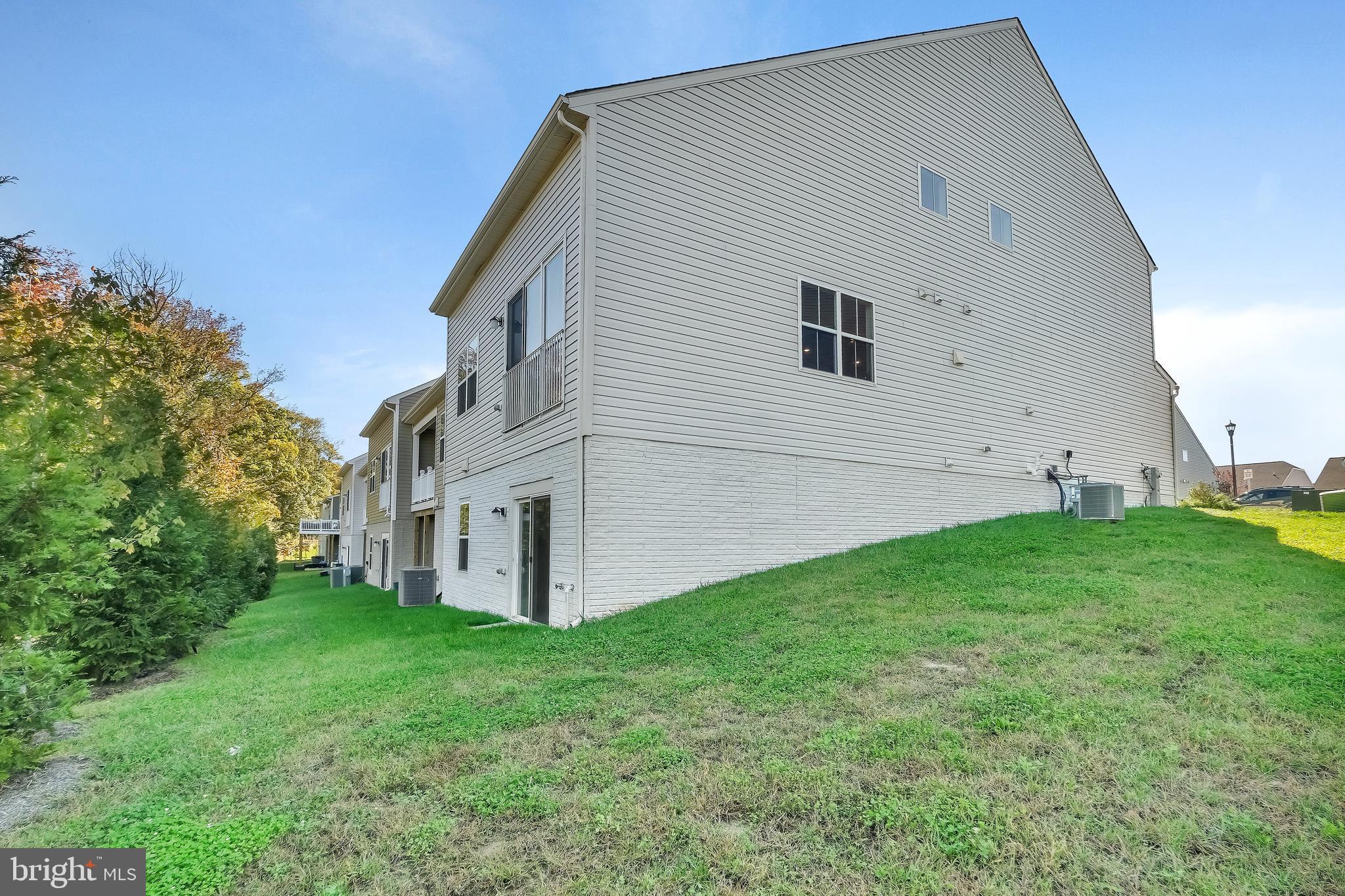 Real estate listing preview #26