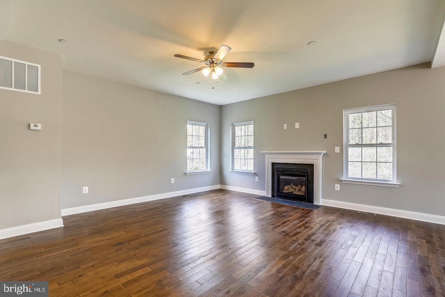 Real estate listing preview #10