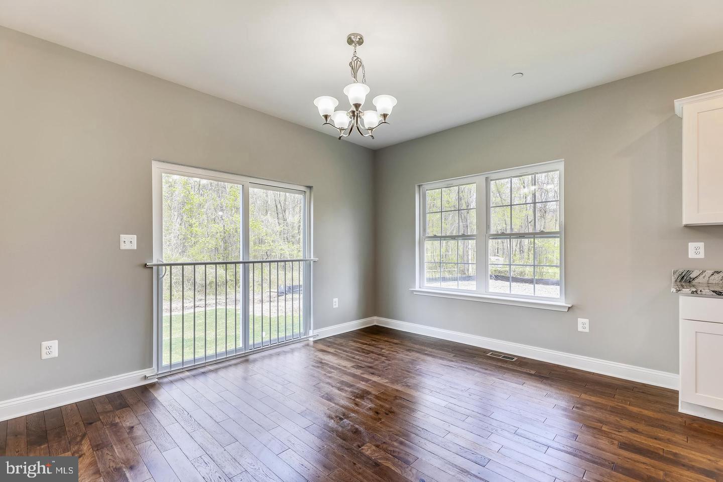 Real estate listing preview #9