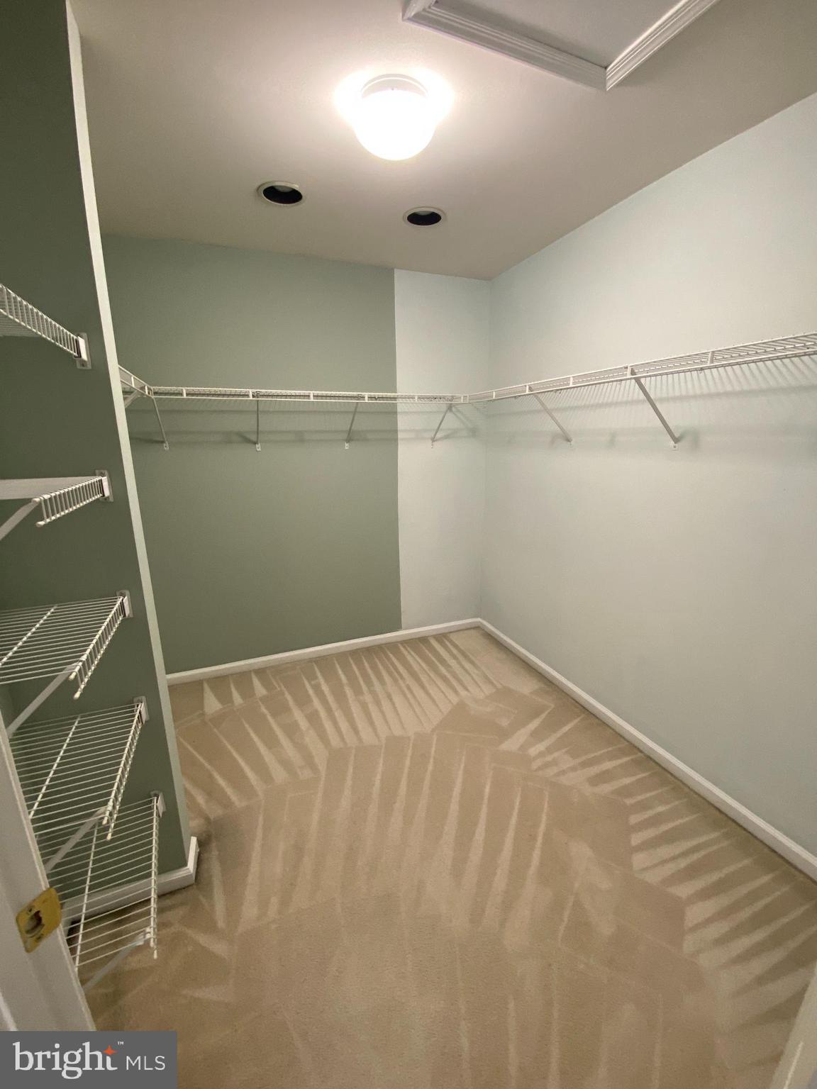 Real estate listing preview #22