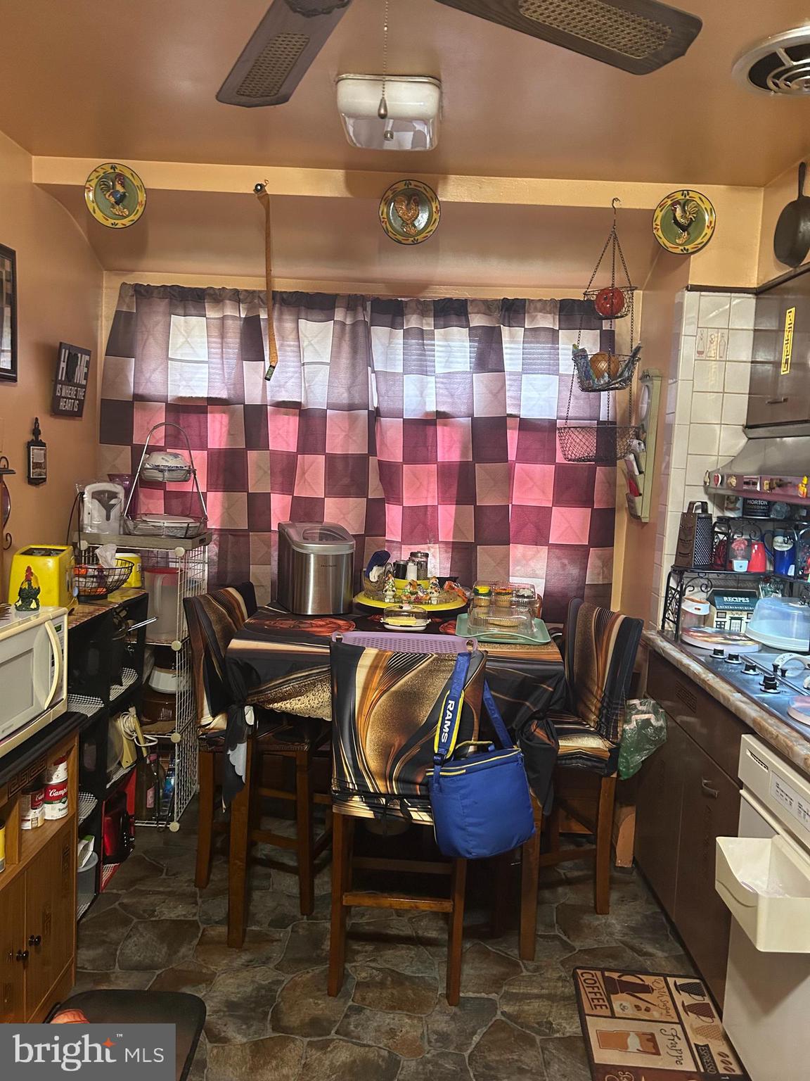 Real estate listing preview #12