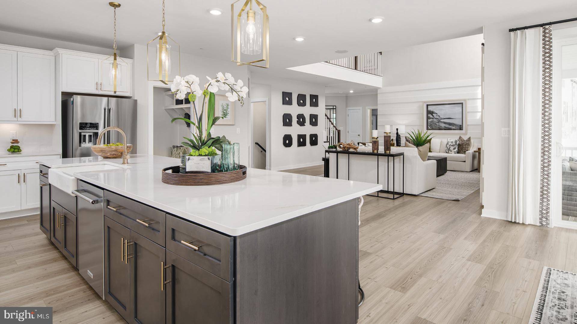 Real estate listing preview #6