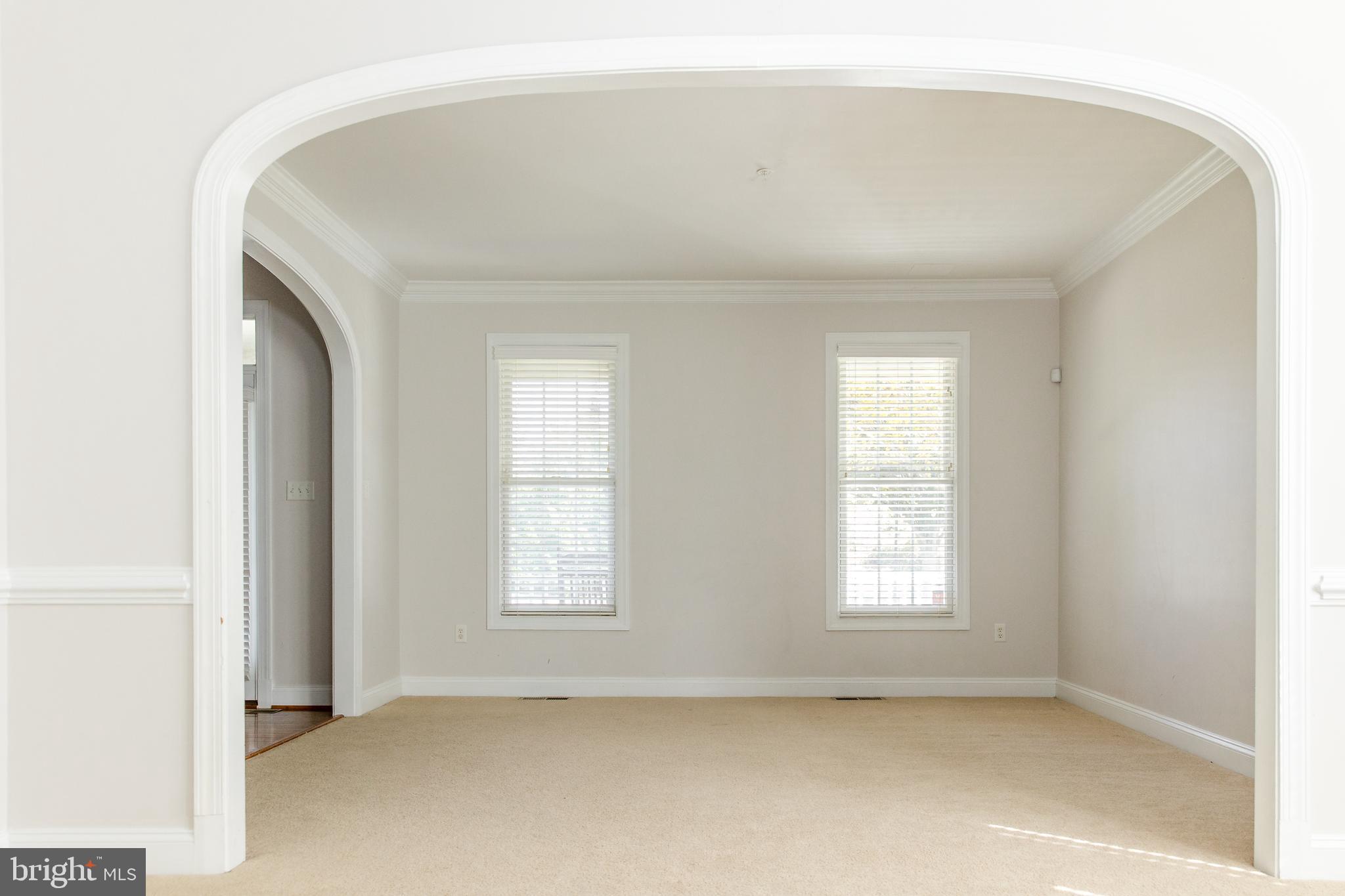 Real estate listing preview #3