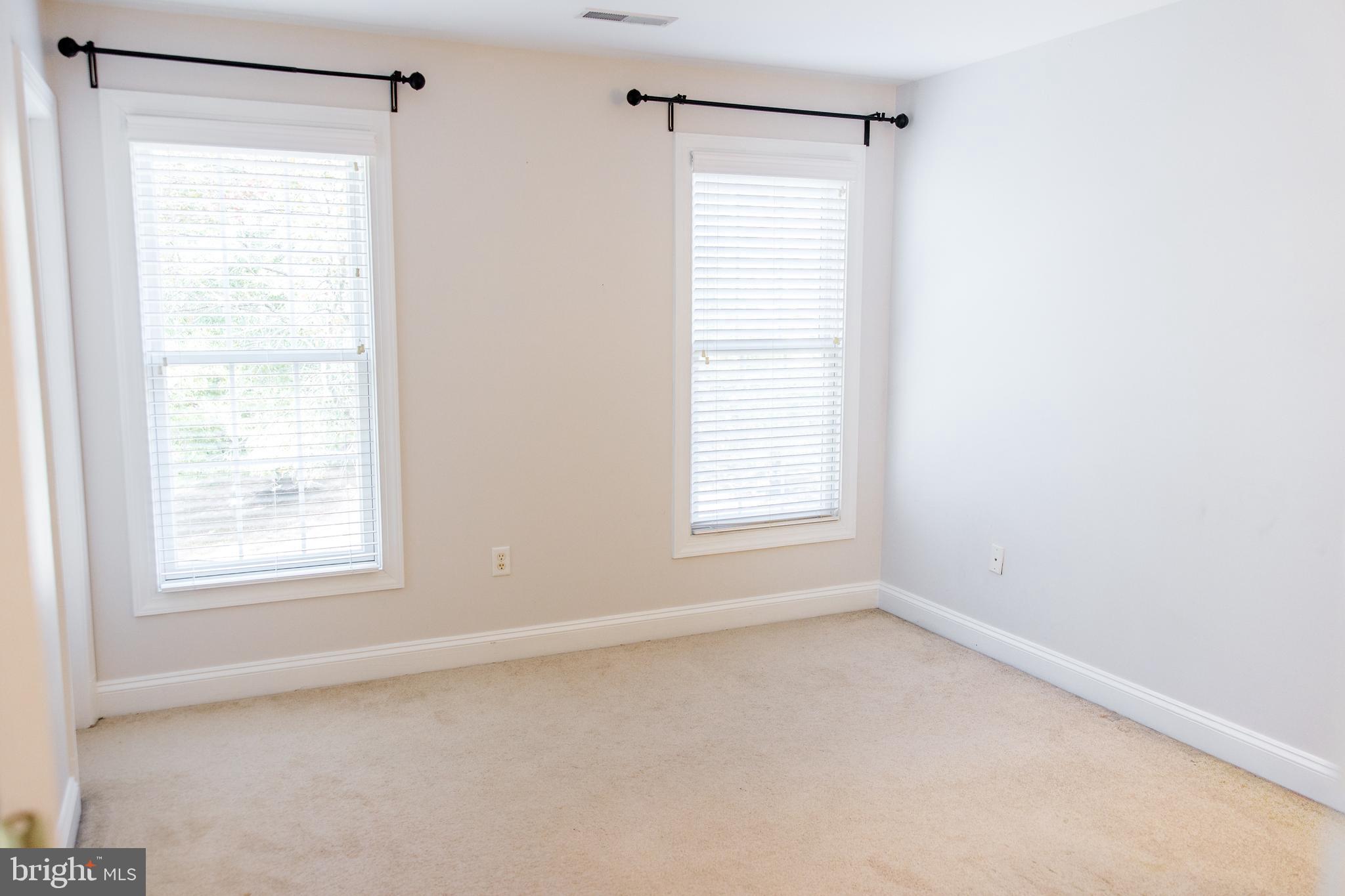 Real estate listing preview #25