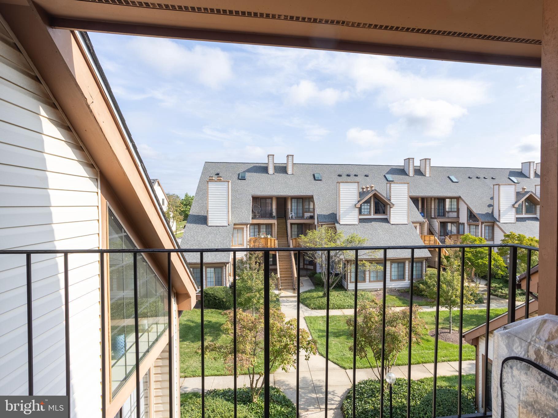 Real estate listing preview #10