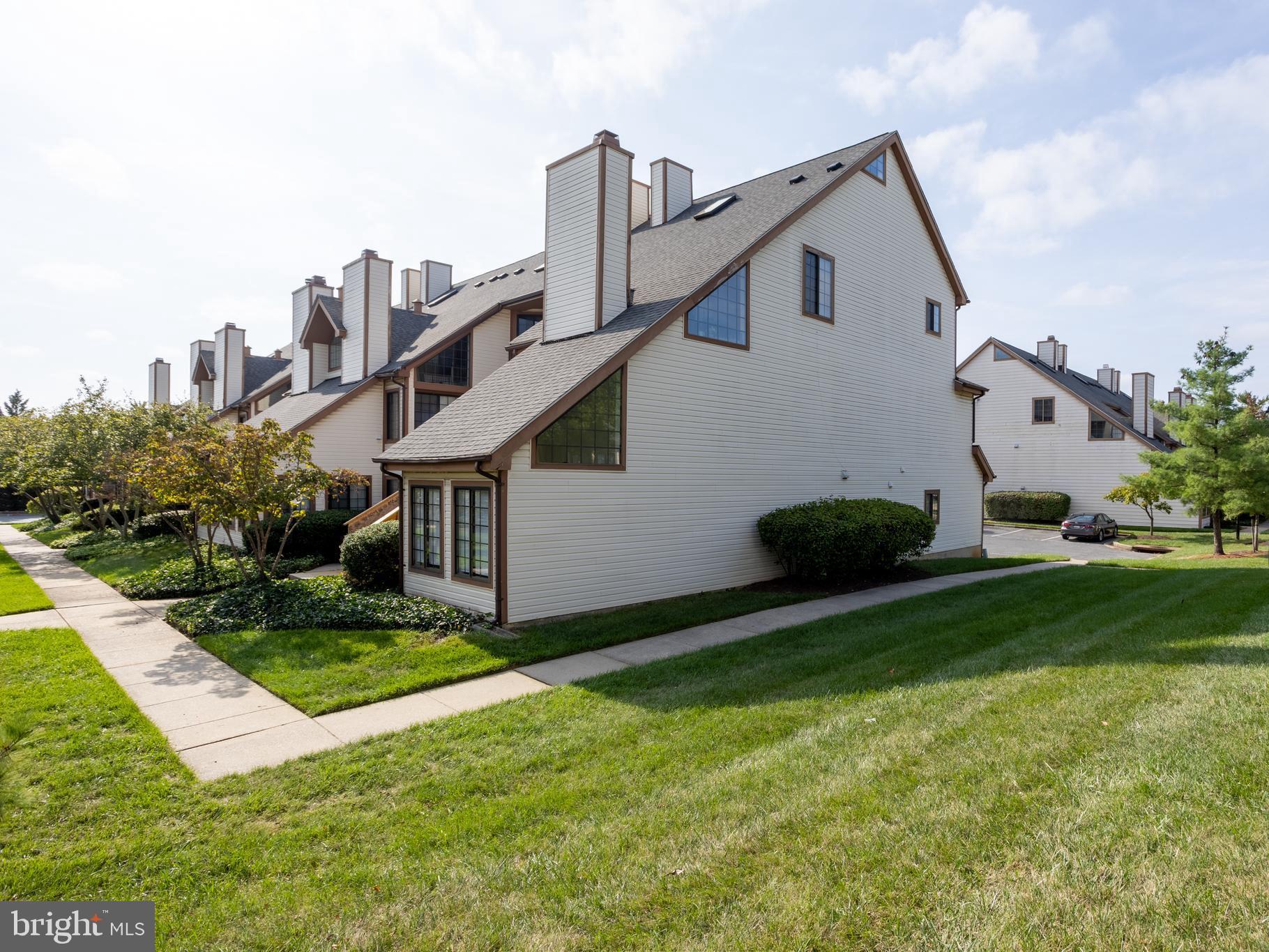 Real estate listing preview #11