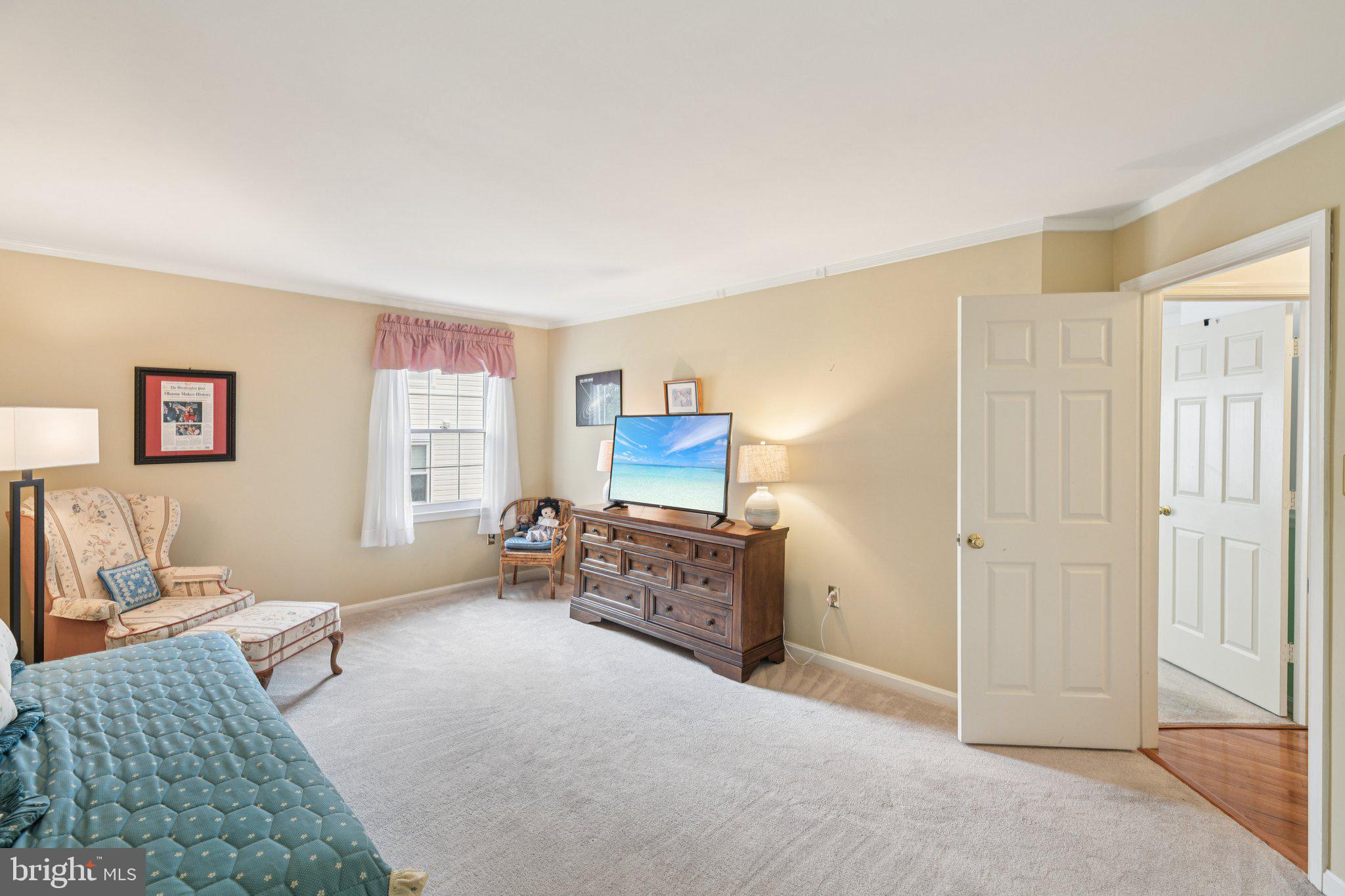 Real estate listing preview #16