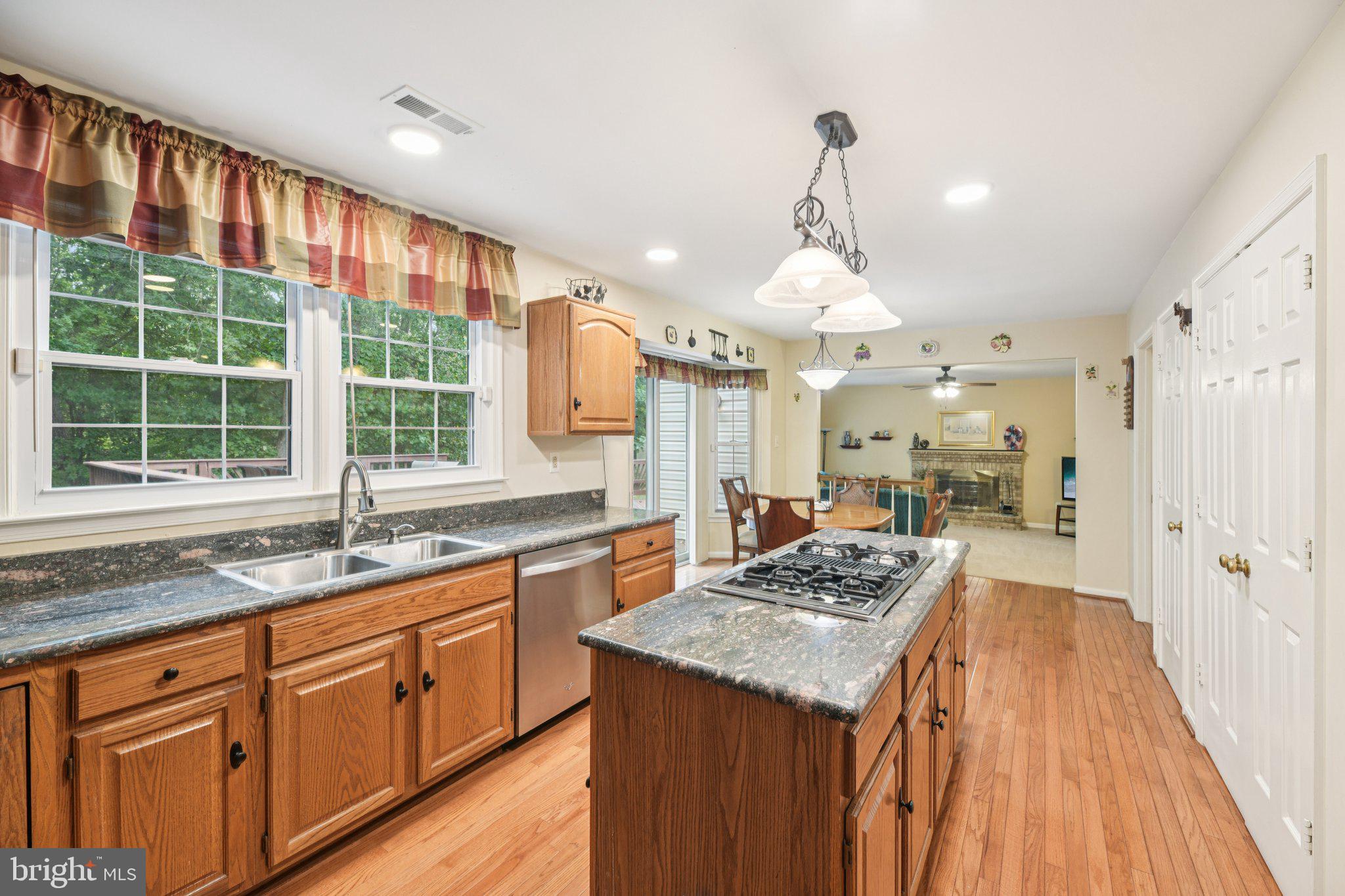 Real estate listing preview #7