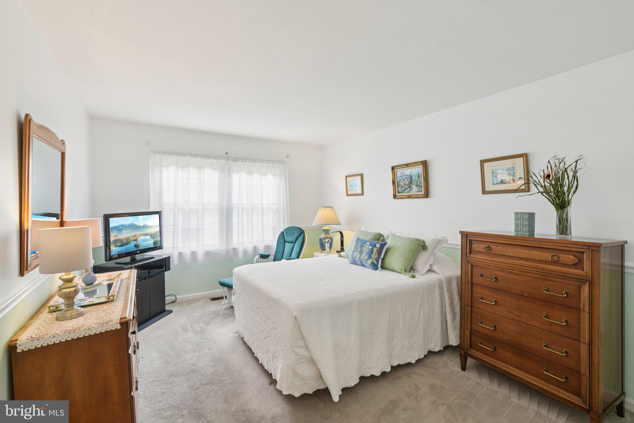 Real estate listing preview #18