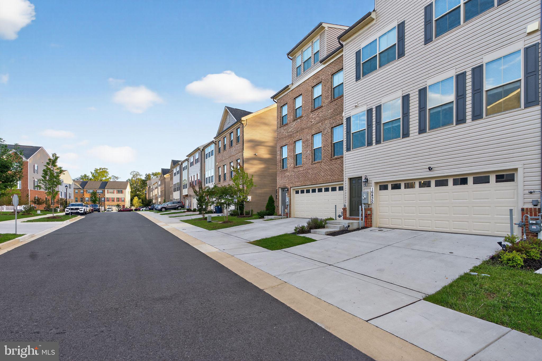 Real estate listing preview #2