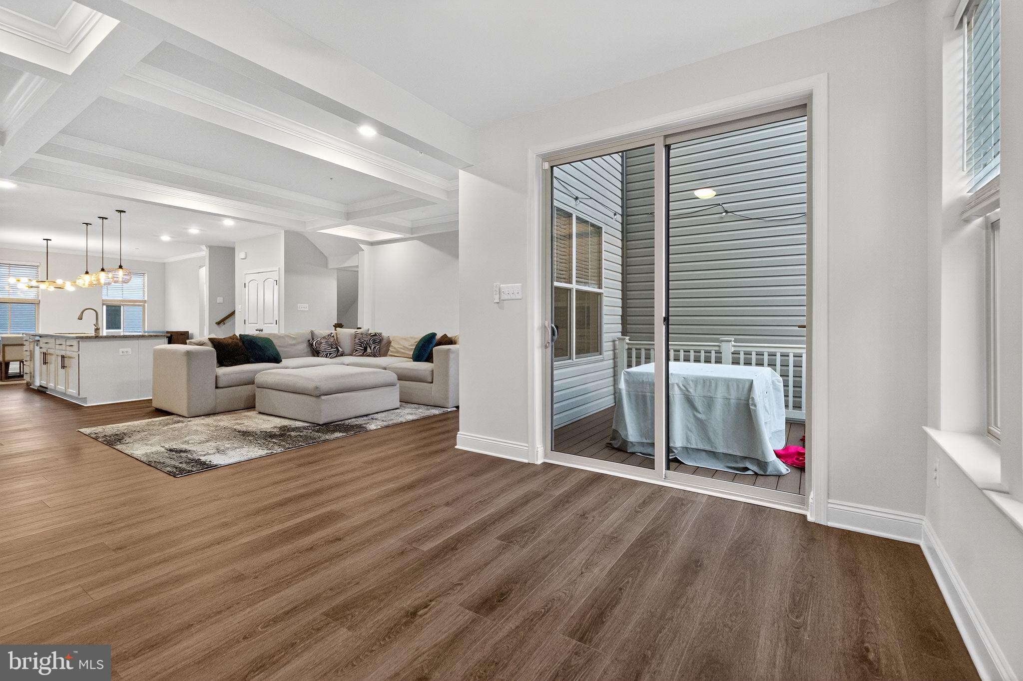 Real estate listing preview #9