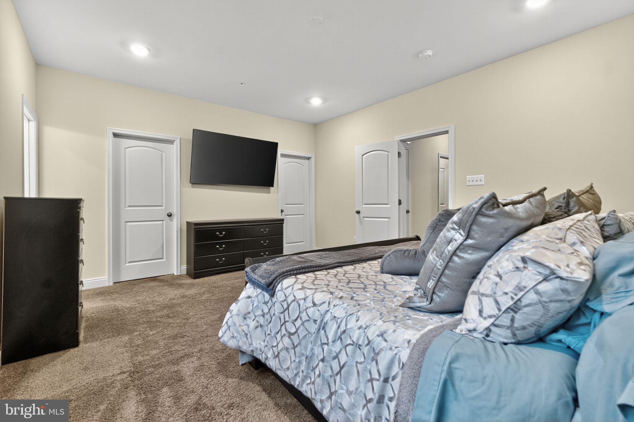 Real estate listing preview #22