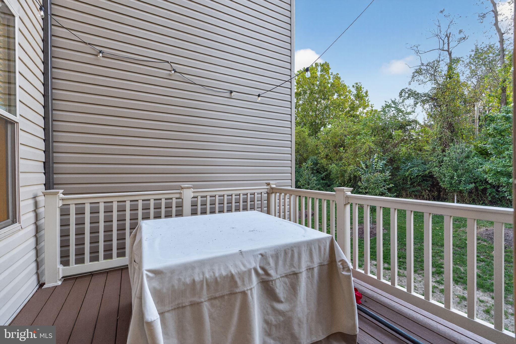 Real estate listing preview #10