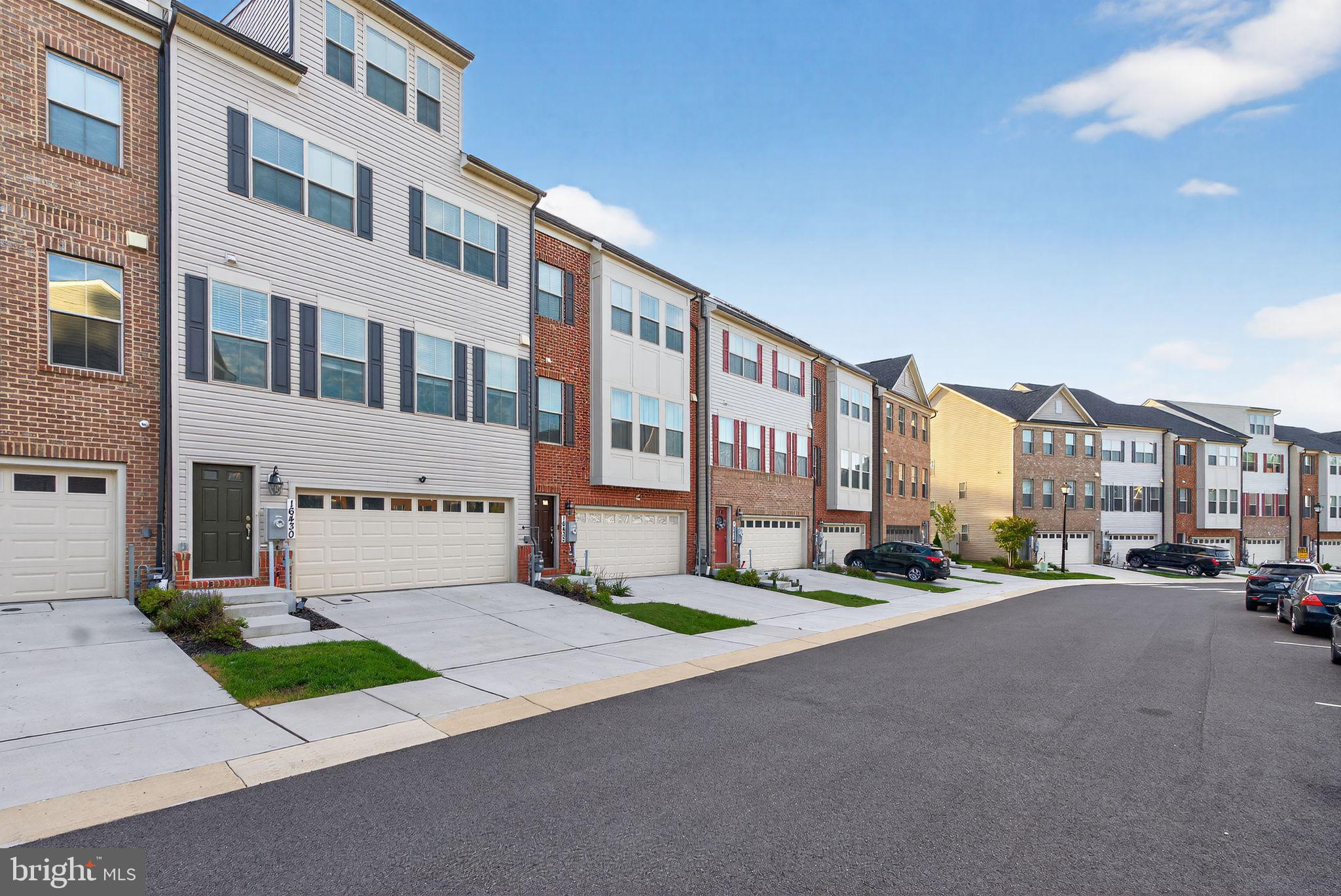 Real estate listing preview #3