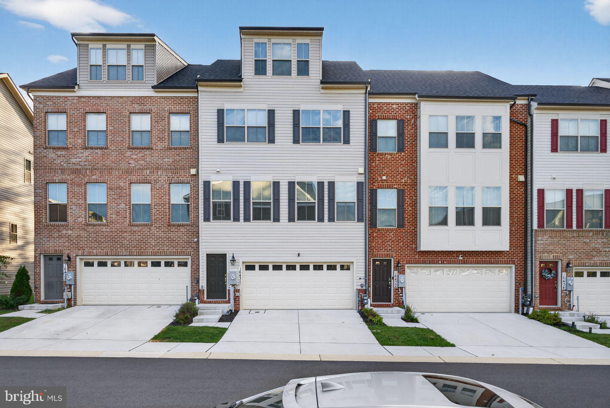 Real estate listing preview #1