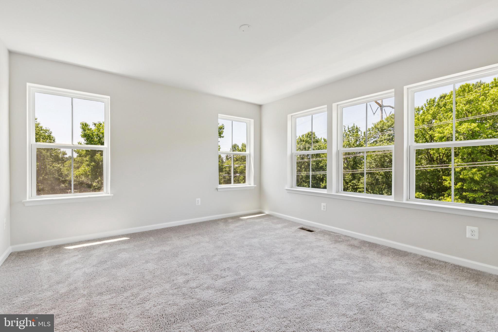 Real estate listing preview #34