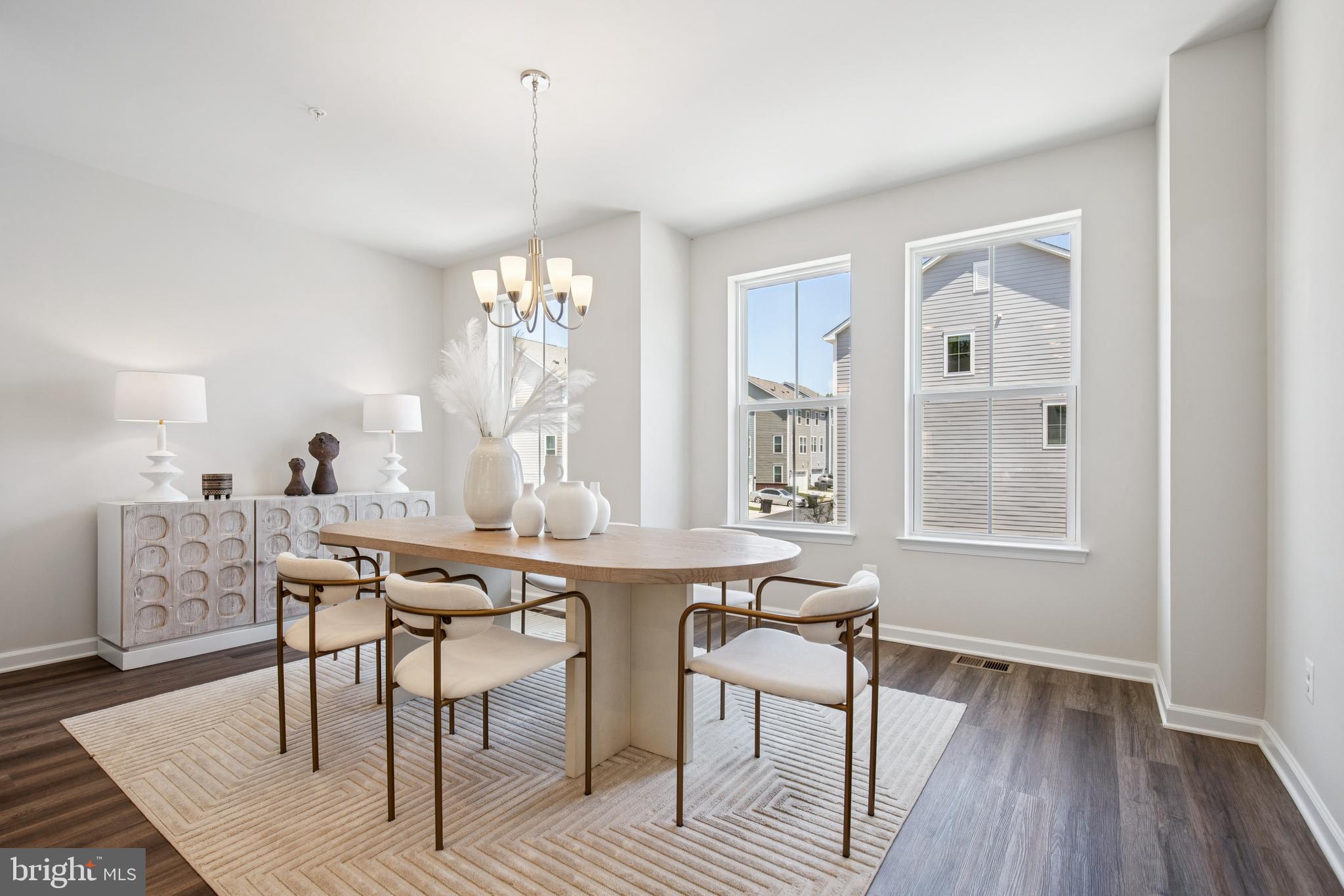 Real estate listing preview #5