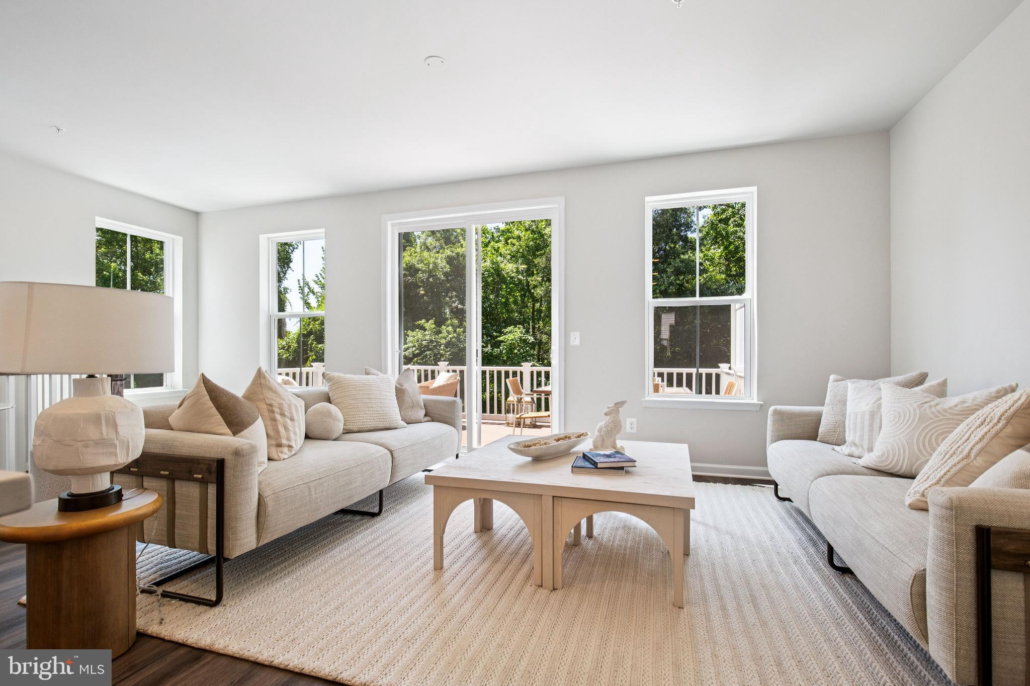 Real estate listing preview #3