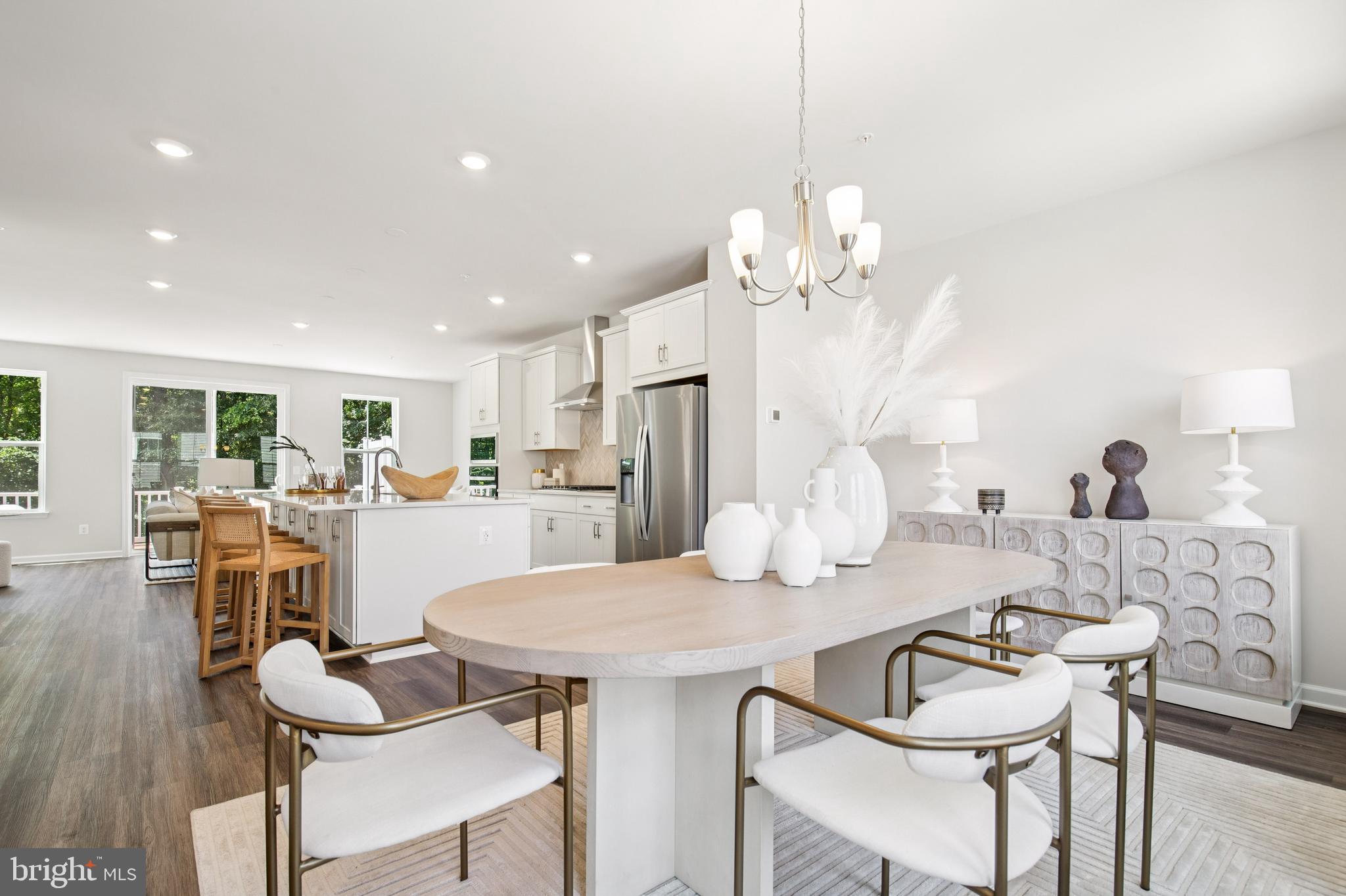 Real estate listing preview #6