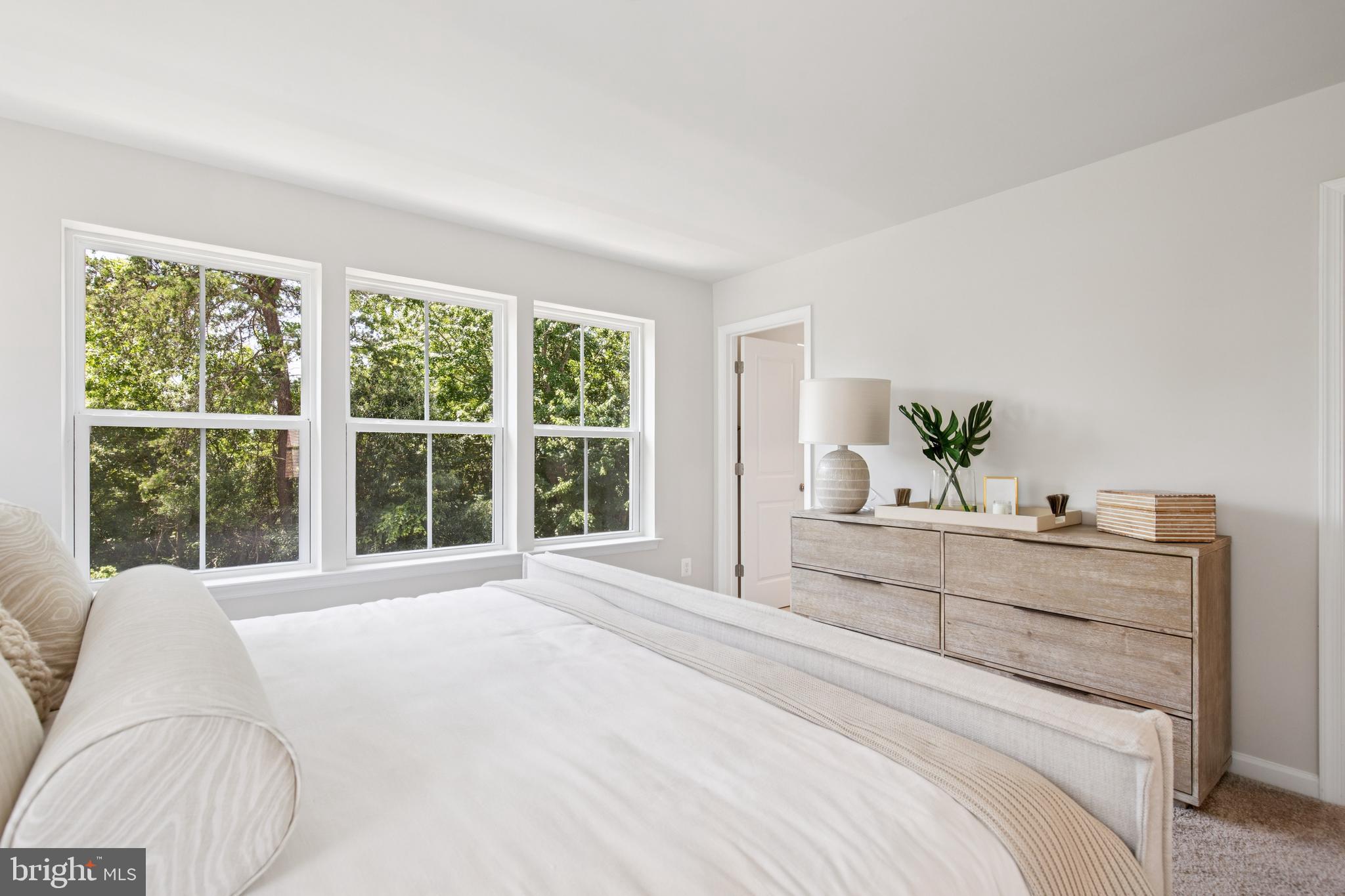 Real estate listing preview #14