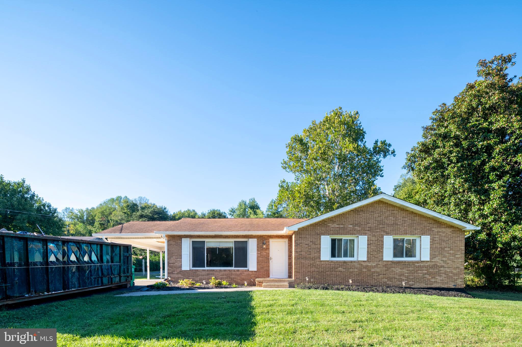 Real estate listing preview #2