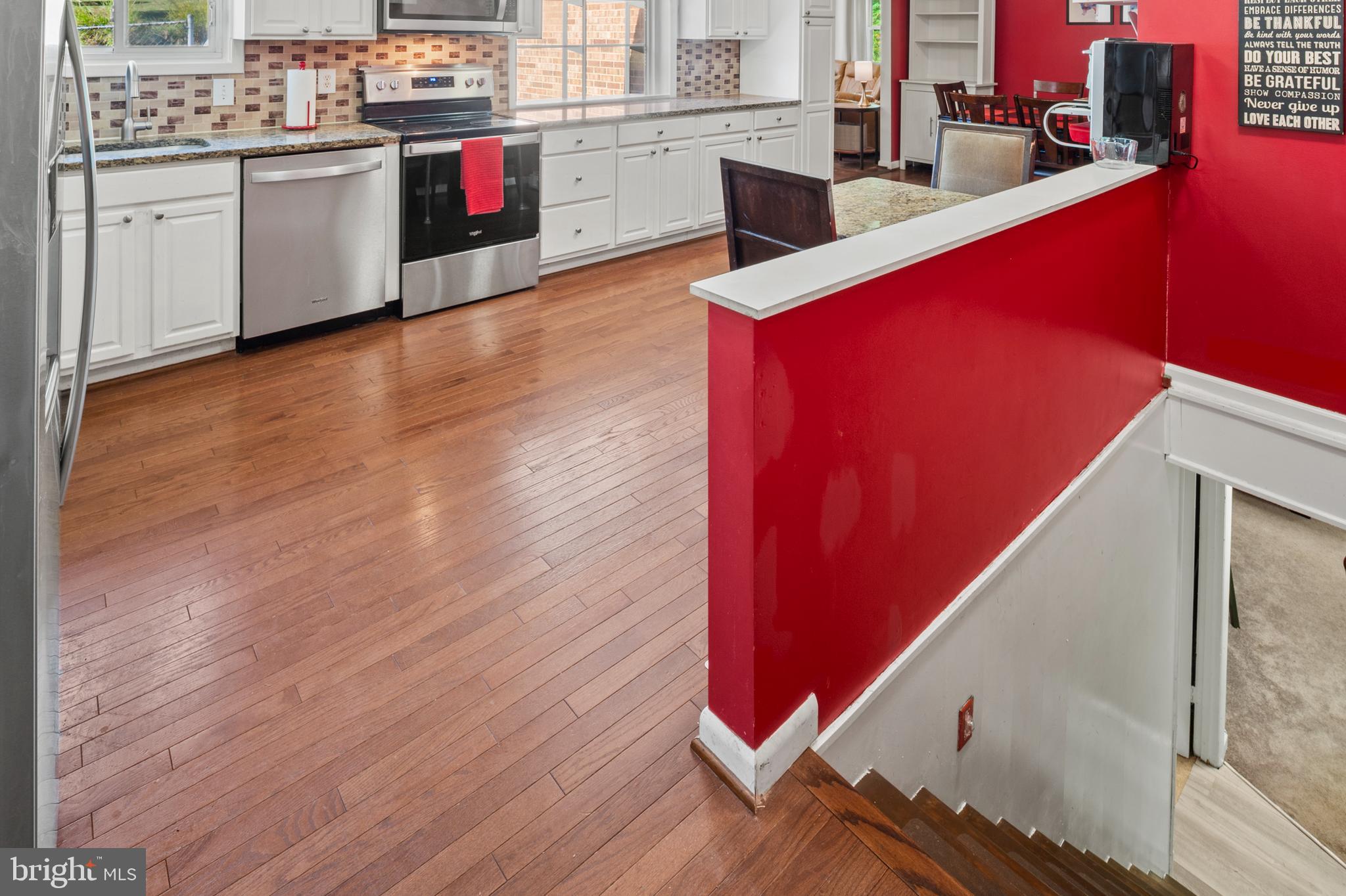 Real estate listing preview #28