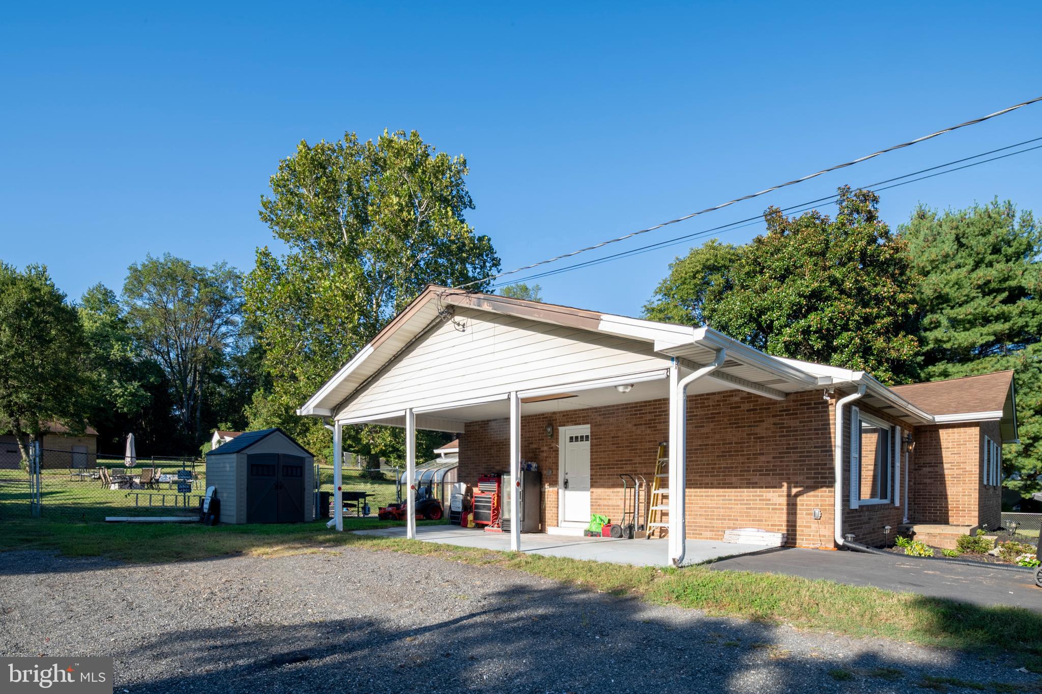 Real estate listing preview #3