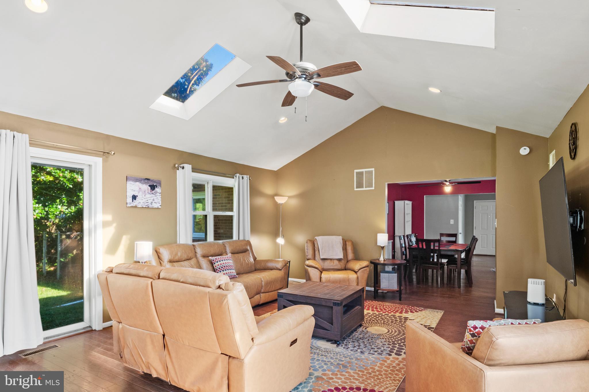 Real estate listing preview #17