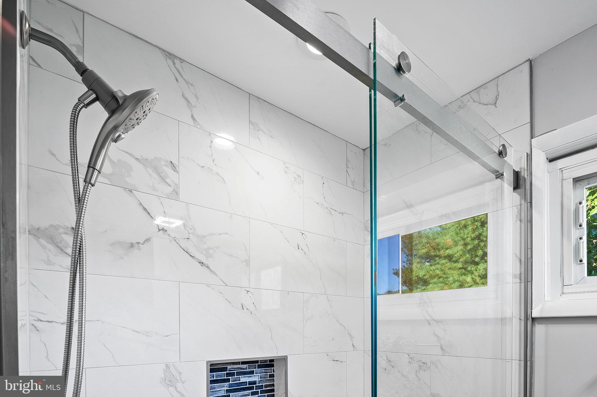 Real estate listing preview #25