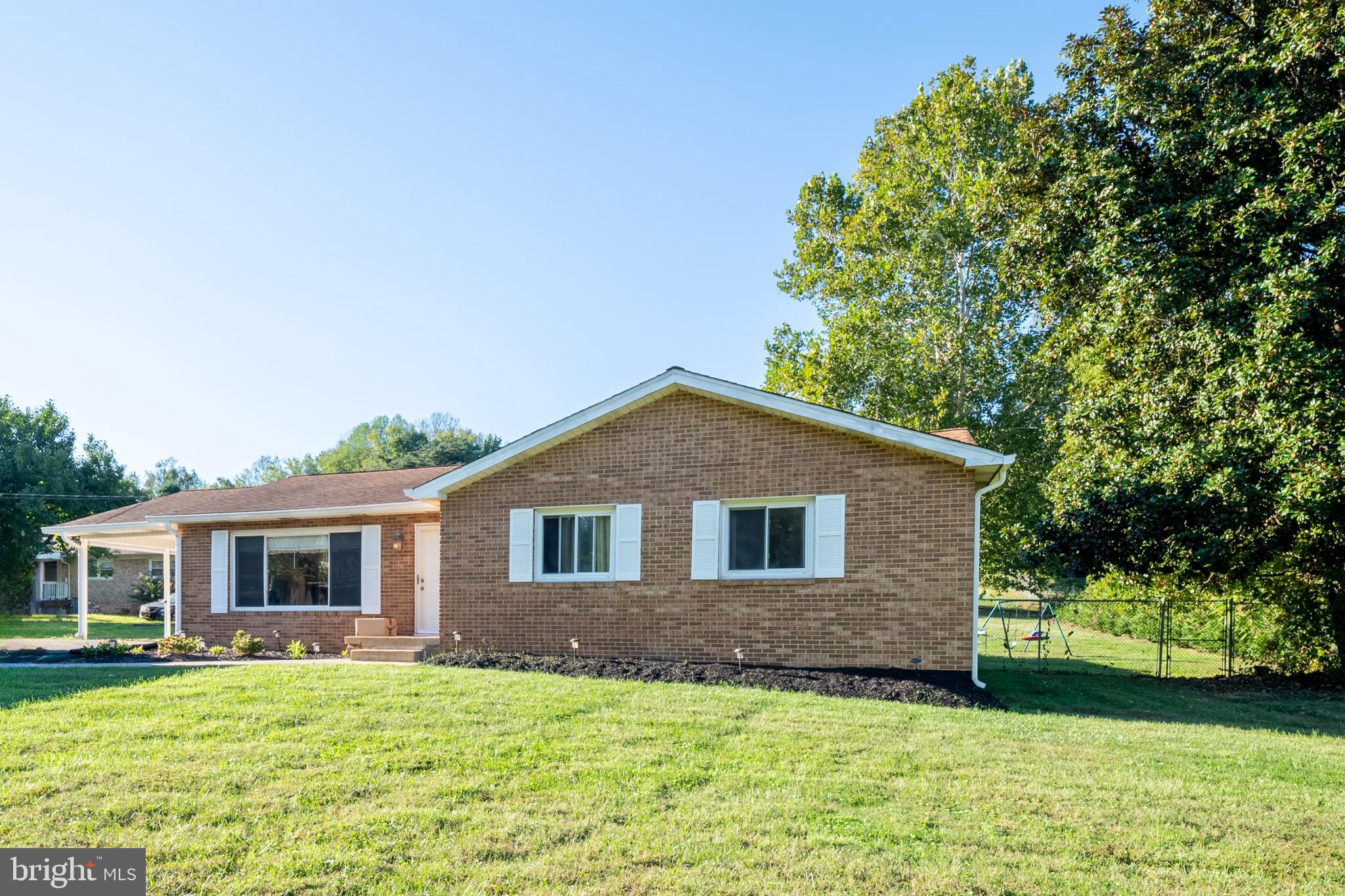 Real estate listing preview #1