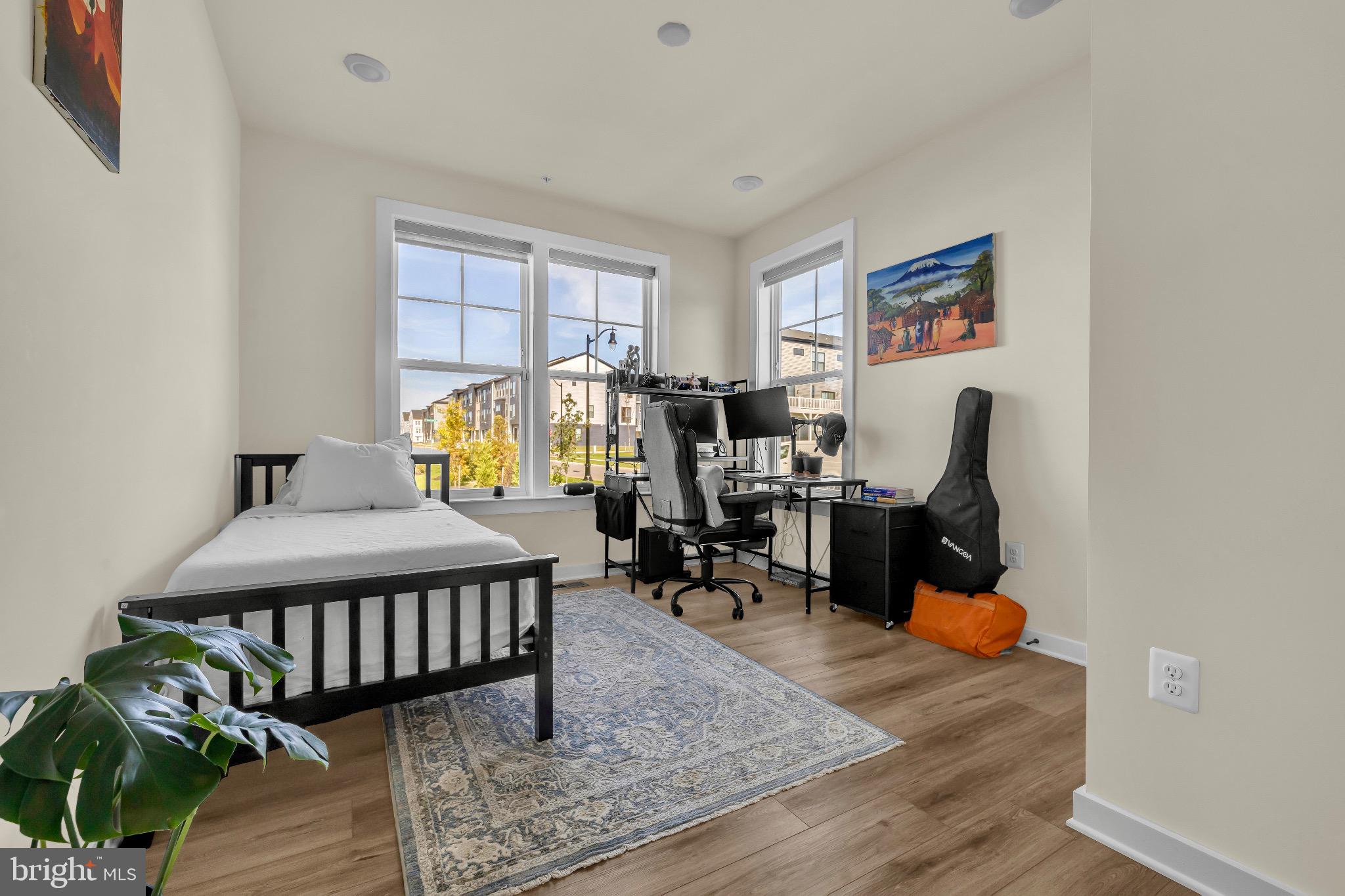 Real estate listing preview #23