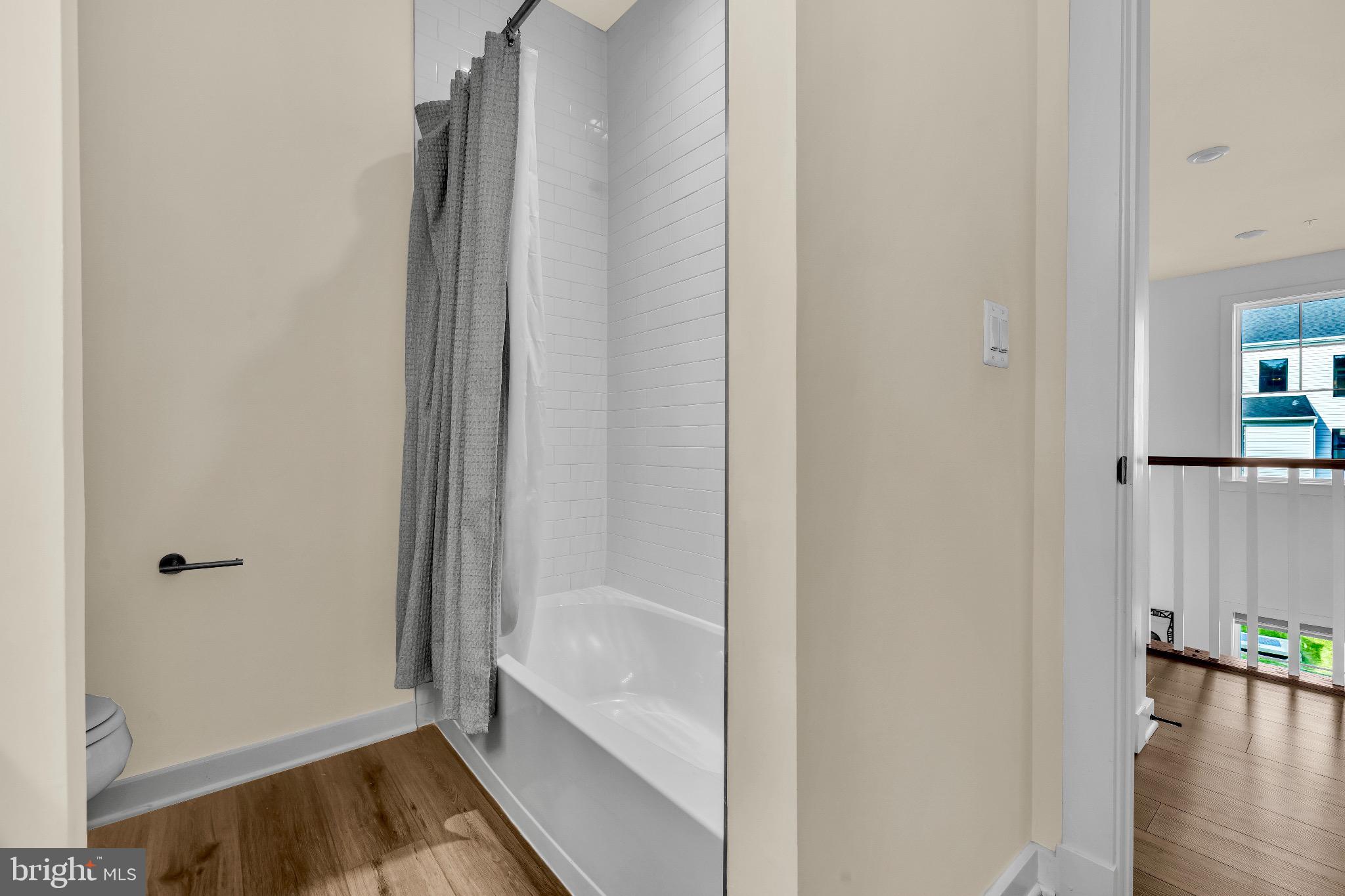 Real estate listing preview #42