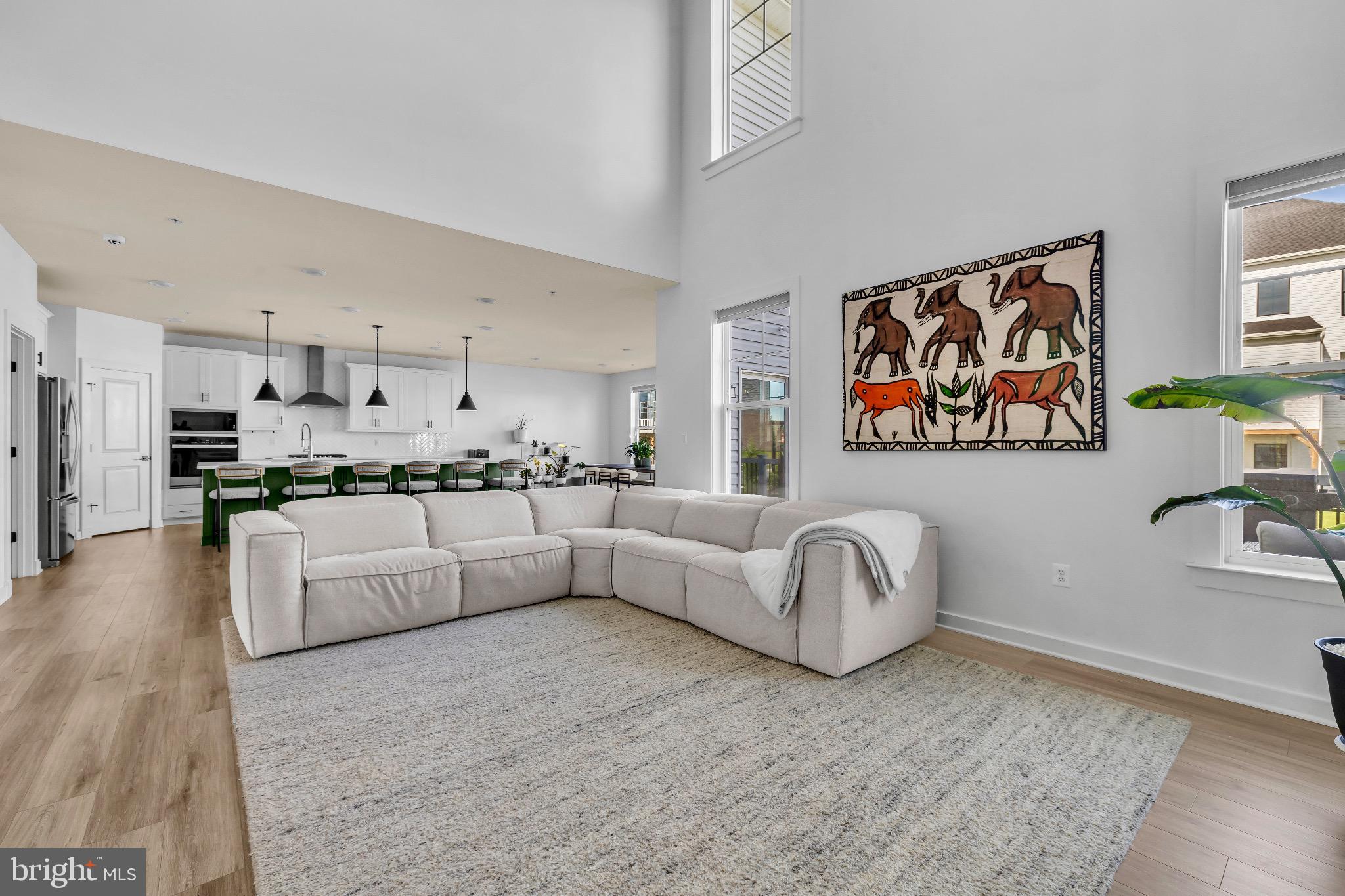 Real estate listing preview #24