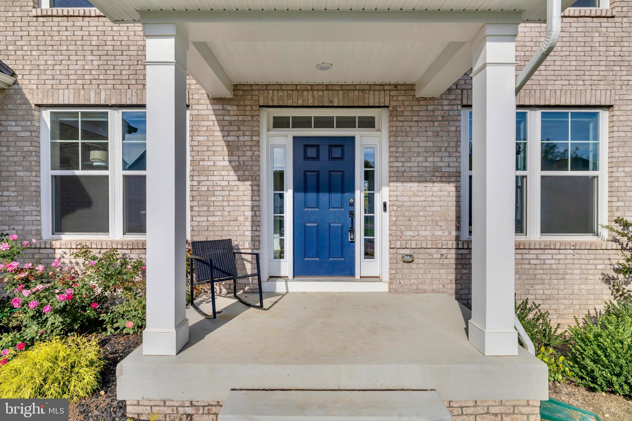 Real estate listing preview #8