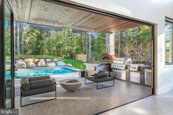 Real estate listing preview #8