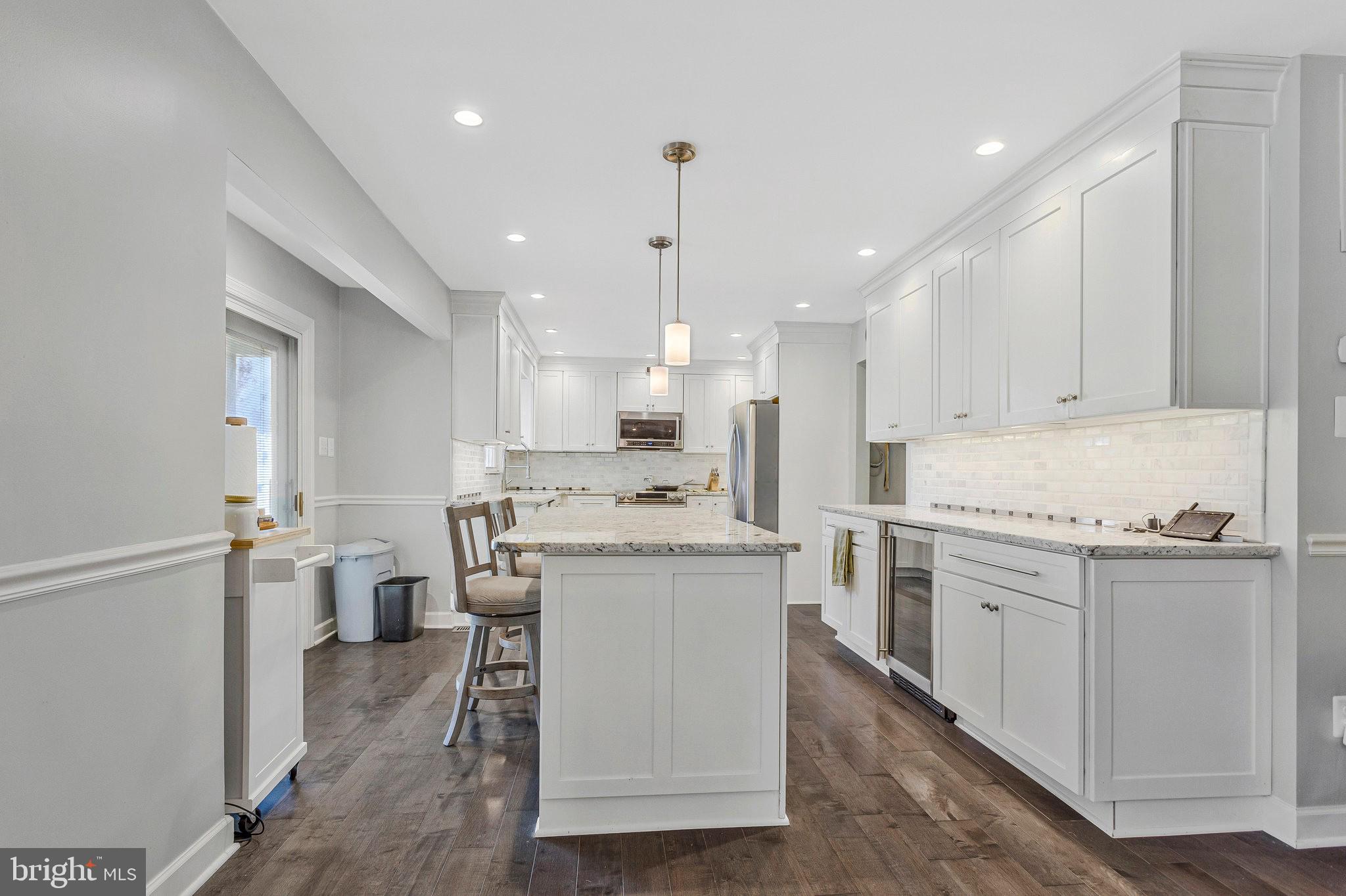 Real estate listing preview #7