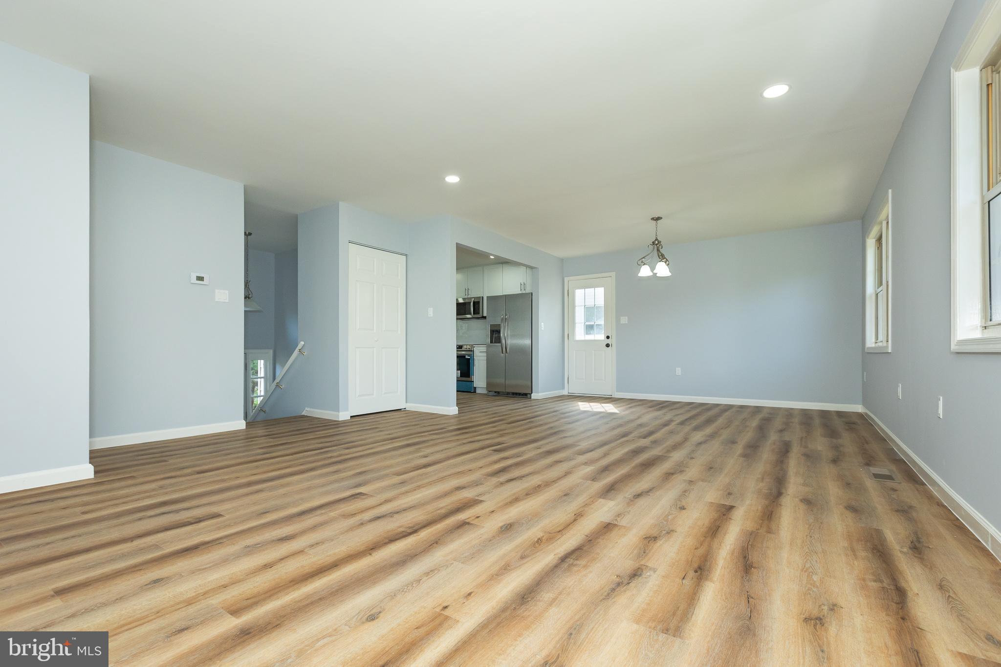 Real estate listing preview #13