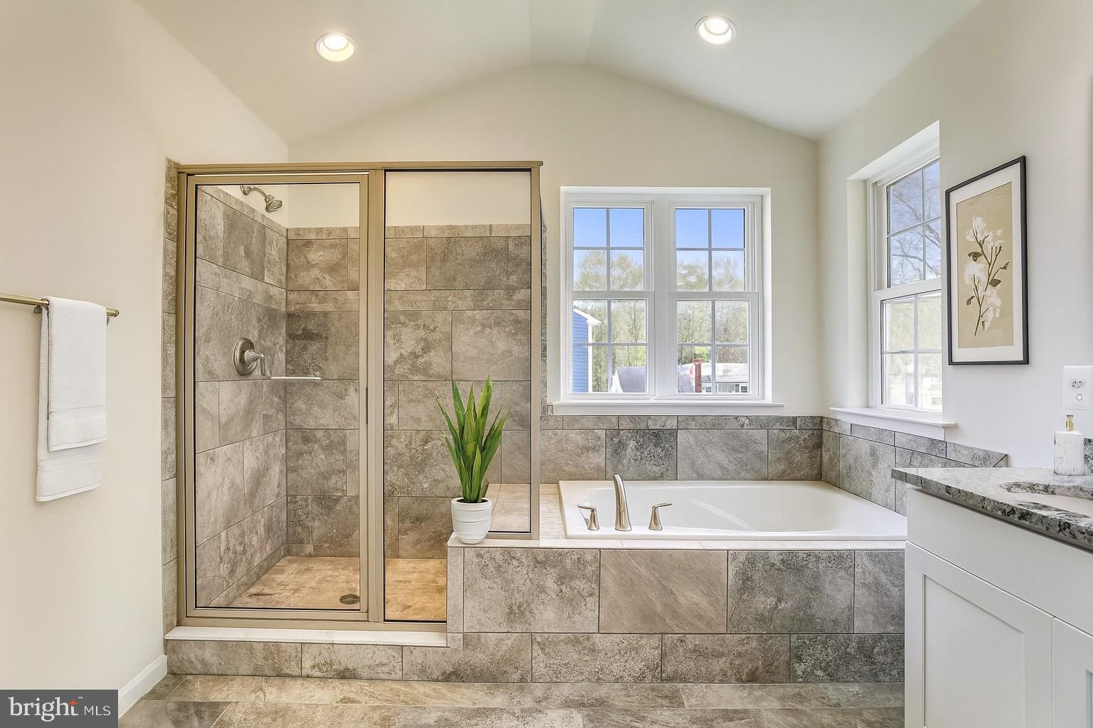 Real estate listing preview #11