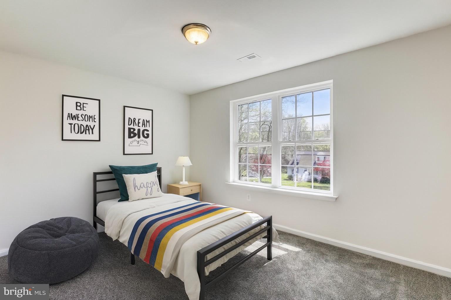 Real estate listing preview #15