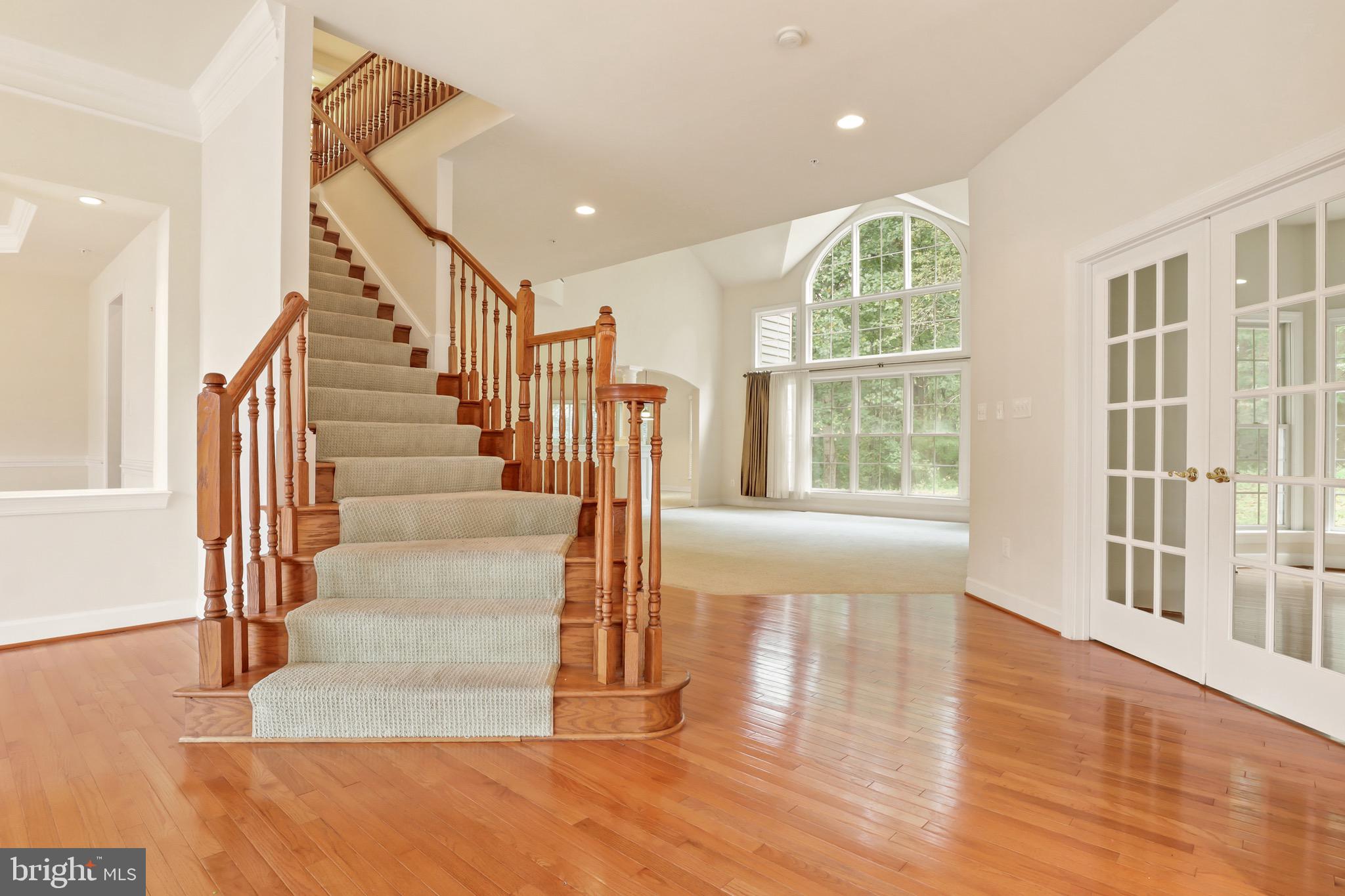 Real estate listing preview #8