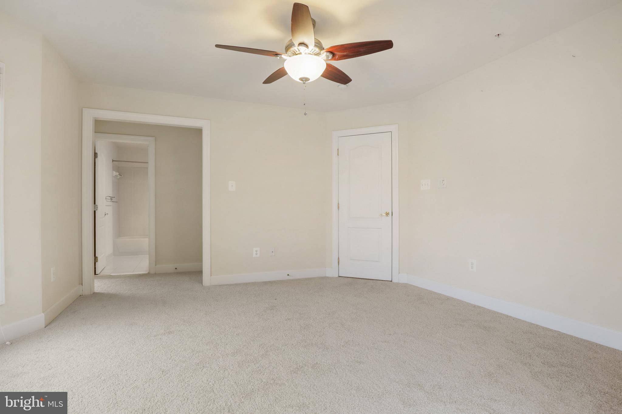 Real estate listing preview #34